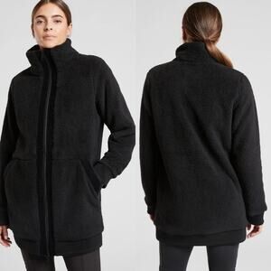 Athleta Tugga Sherpa Jacket Full Zip Long Cozy Teddy Pocket Warm Black Women’s M